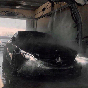 日本男人吮乳吃奶A片免费
