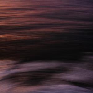 日本男人吮乳吃奶A片免费
